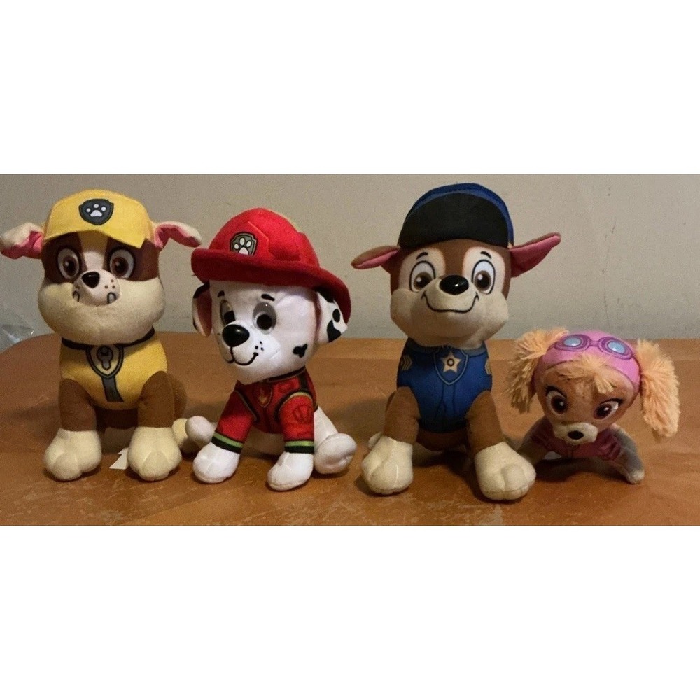 Lot Of 4 Spin Master Paw Patrol 7" Plush, Rocky, Chase, Marshall And 4" Skye
